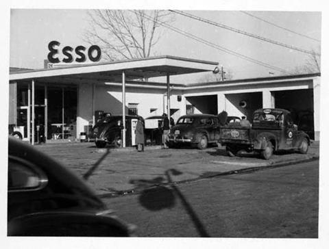 horatios-gas-station